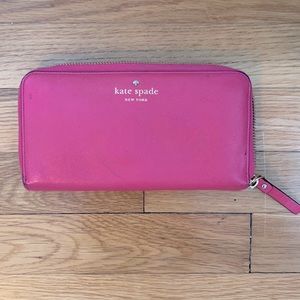 Kate Spade zipper Wallet